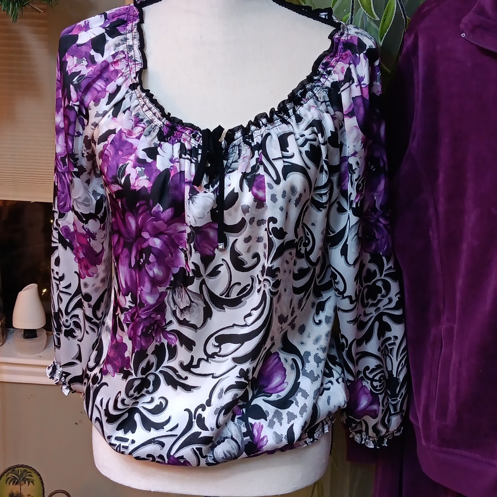 White House Black Market Purple Floral Black and White Peasant Blouse